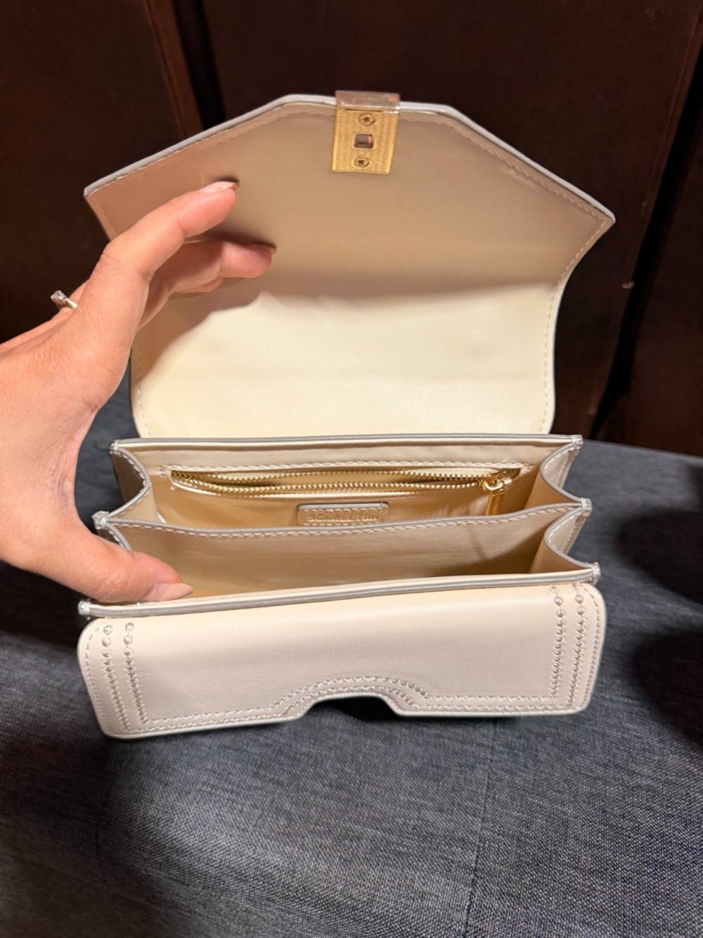 Sale🔥Structured Cream Top-Handle Satchel with Gold-Tone Clasp - Picture 3 of 7
